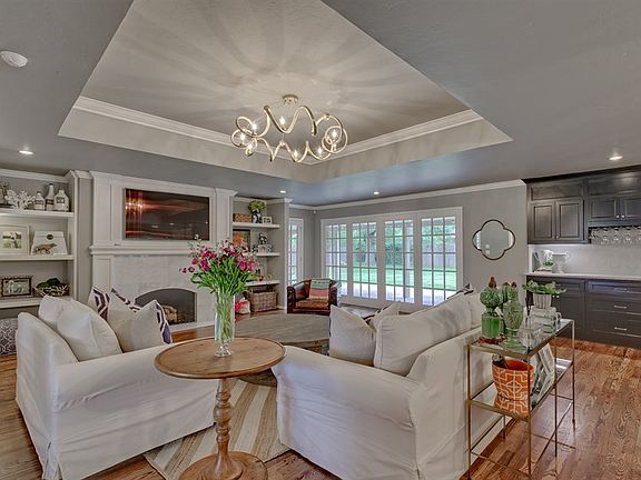 5th image of 8200 Lakehurst Dr