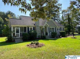 300 Taylor Rd, Glencoe, AL 35905