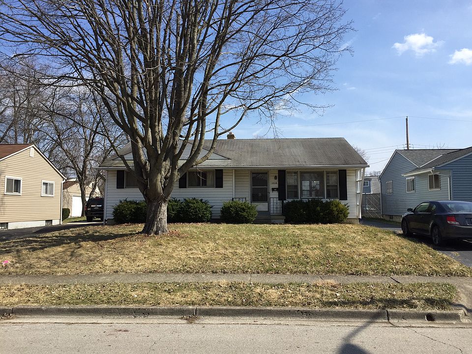 2nd image of 1418 Byron Ave