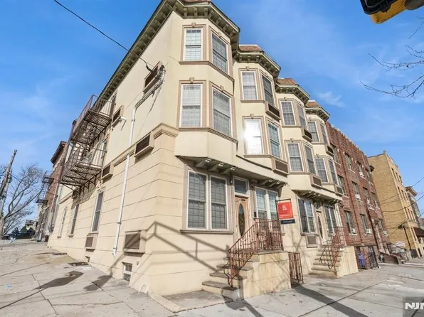 3683 John F Kennedy Blvd #2, Jersey City, NJ 07307