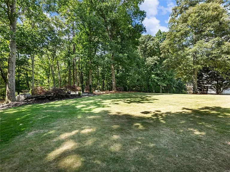 3965 Hamilton View Way — Photo 78