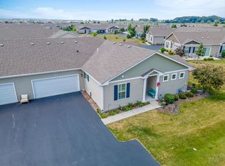 1106 Crestview Ln, Pingree Grove, IL 60140