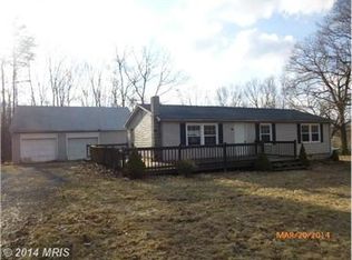 2846 Mauzy Rd, Berkeley Springs, WV 25411
