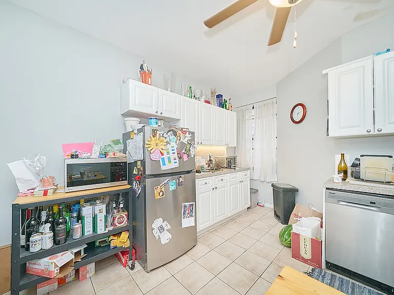 587 Riverside Dr #2E — Photo 2