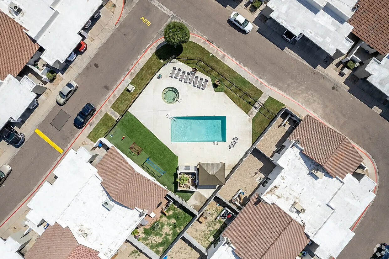La Casa Ilusion — Photo 3