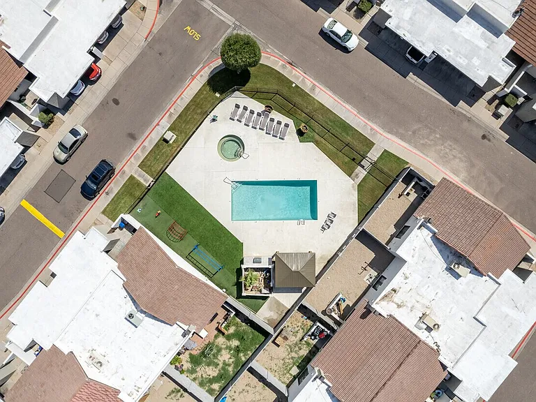 La Casa Ilusion — Photo 3