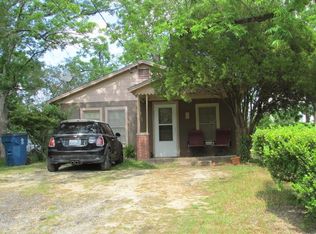 257 S Lanier St, Lyons, GA 30436