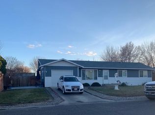 112 Nicka Rd, Grandview, WA 98930