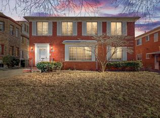 930-32 Trombley Rd, Grosse Pointe Park, MI 48230