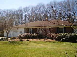 352 Varnum Dr, Warwick, RI 02818