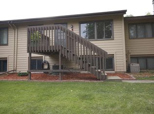 134 W Eagle Lake Dr, Maple Grove, MN 55369