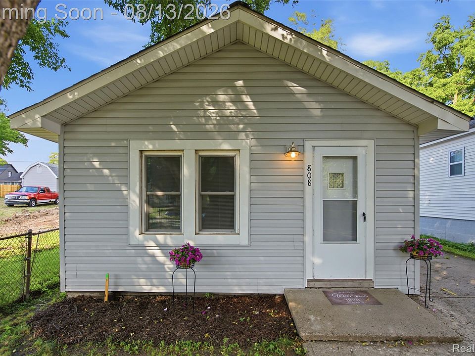 1st image of 808 Corwin Ct