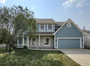 656 N Oak St, Gardner, KS 66030
