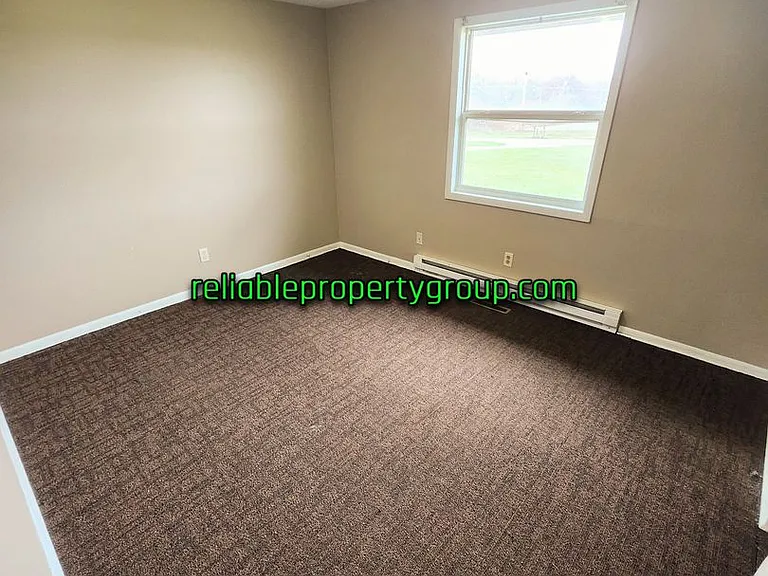 10735 Old Decatur Rd — Photo 6