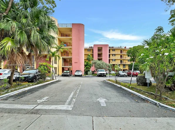 8775 Park Blvd APT 419, Miami, FL 33172
