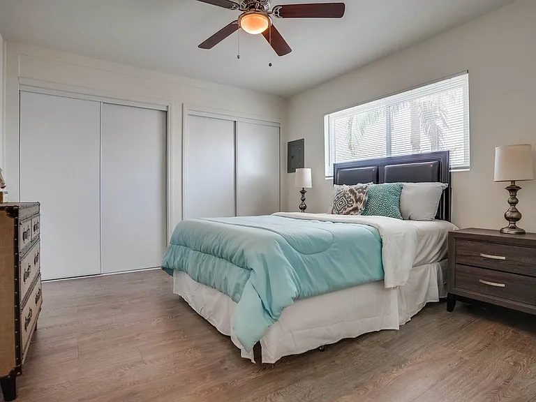 900 Alamitos Ave — Photo 25