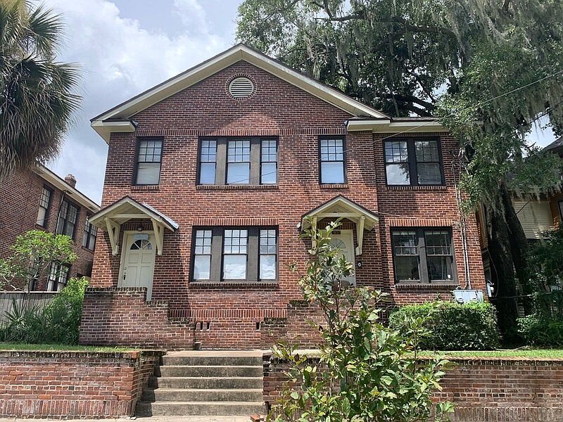 1st image of 2837 Saint Johns Ave
