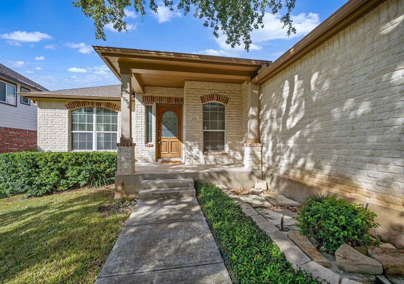 1115 Willow Knl — Photo 4