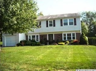 20 Intone Ln, Aberdeen, NJ 07747