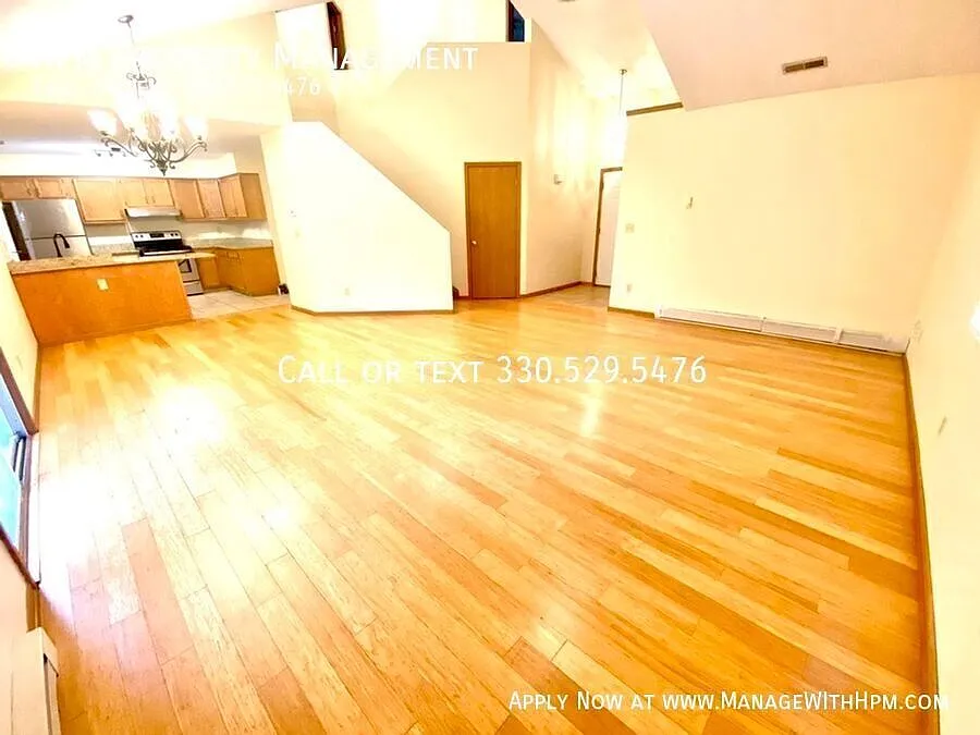3 bed, 2.0 bath, 1598 sqft, $1,495 — Photo 2