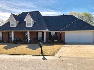 119 Stage Dr, Saltillo, MS 38866