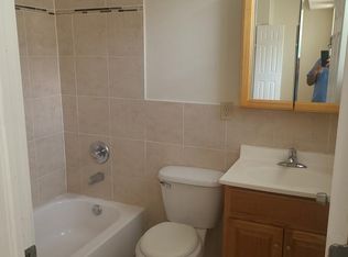 146 N Grove St FLOOR 4, East Orange, NJ 07017