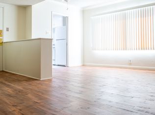 600 N Kings Rd APT 6, West Hollywood, CA 90048