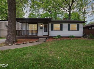 3825 Craig Dr, Flint, MI 48506