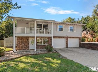 425 Pakey Rd, Springfield, IL 62712