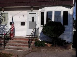304 Sanilac St, Staten Island, NY 10306