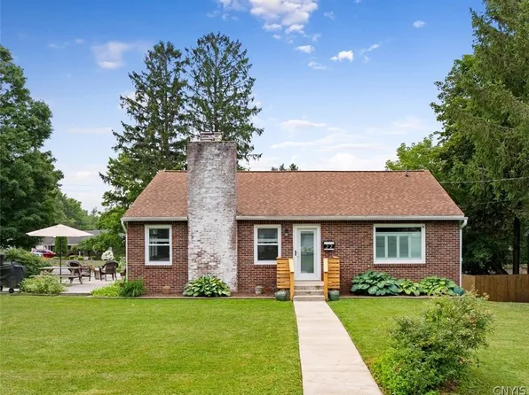 22 Kevan Cir, Manlius, NY 13104