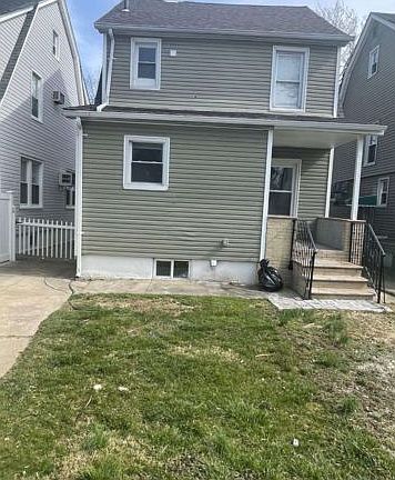 3rd image of 88-12 Gettysburg St Floor 1