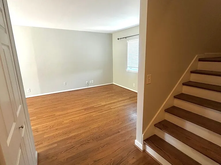 213 Summit Ridge Dr — Photo 8
