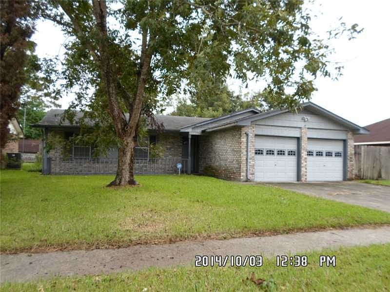 1st image of 1704 Greenwood Dr