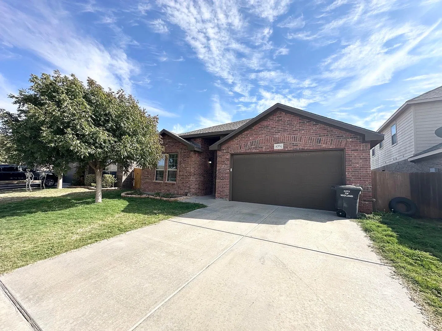3 Bedroom 2.5 Bathroom Home For Rent Midland Texas — Photo 2