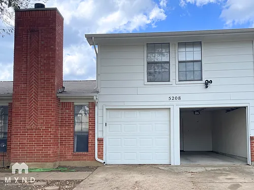 5208 Rowcrop Dr Photo 1