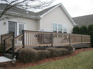 1904 Eton Dr, Hoffman Estates, IL 60192
