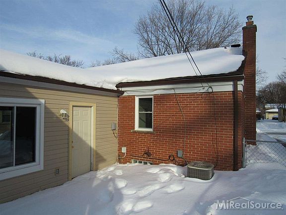 5th image of 304 S Tilden Ave