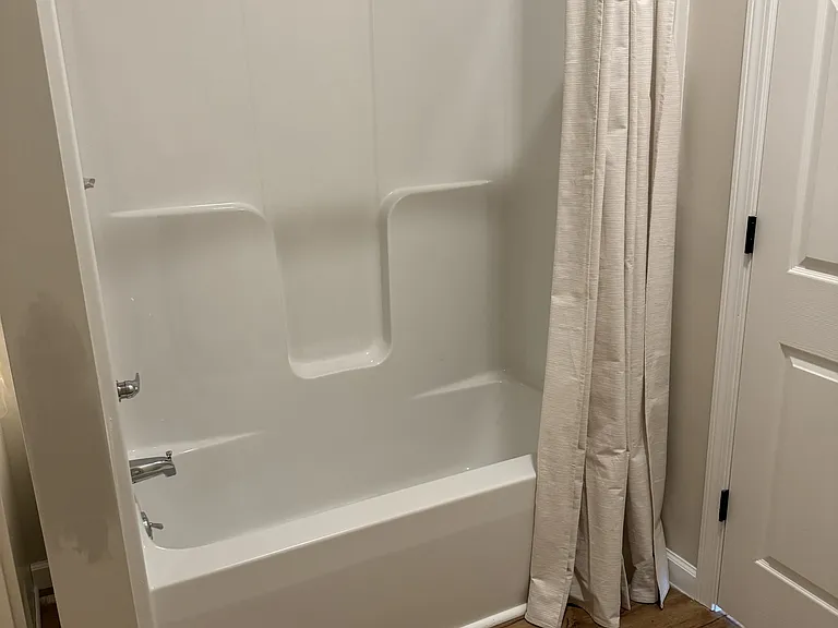 80 Main St #211 — Photo 5