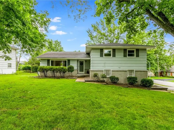 1503 NE 51st Ter, Kansas City, MO 64118