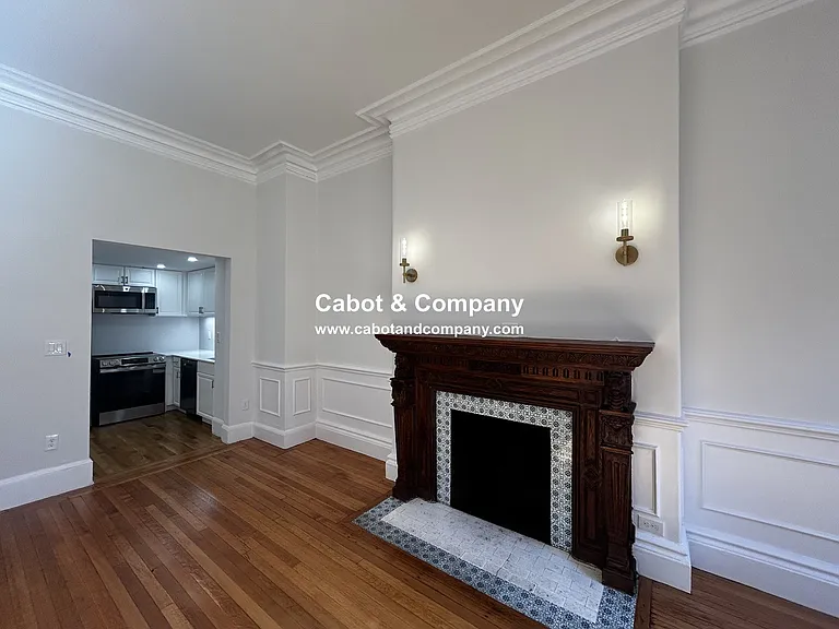 231 Beacon St #1R — Photo 6