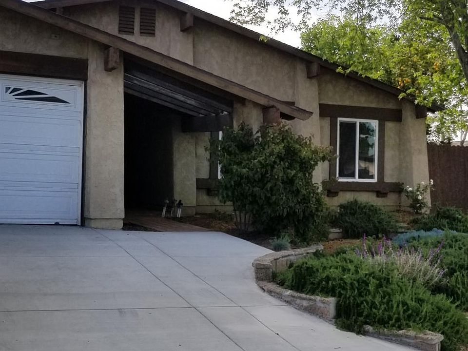 1st image of 2394 Scoter Ave