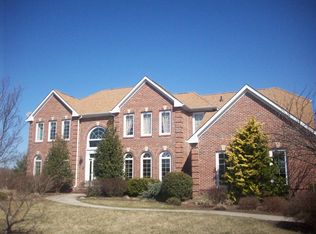 3 Madaket Ln, Pennington, NJ 08534