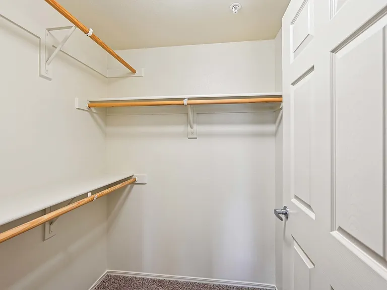 B2 guest Closet