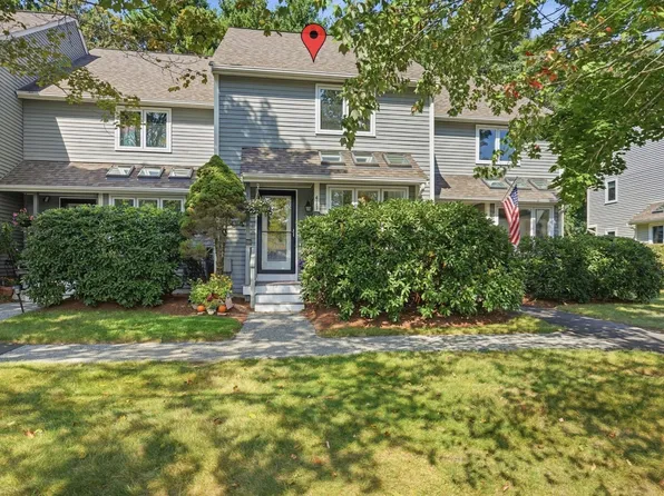 411 Maple Brook Rd #411, Bellingham, MA 02019