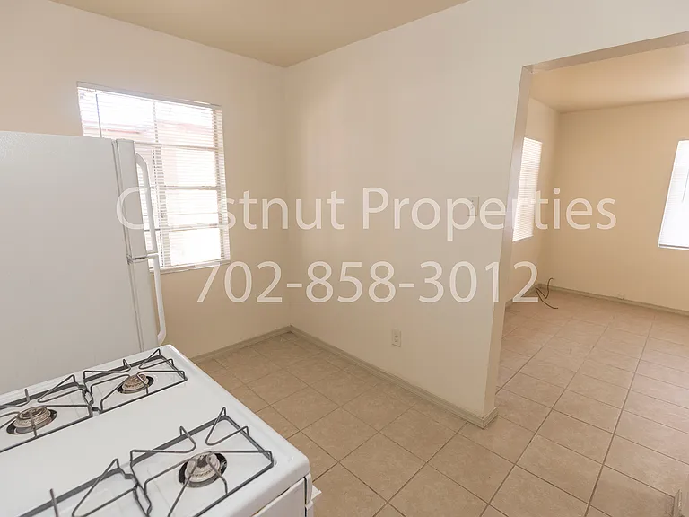 1205 Cherry St #B — Photo 11