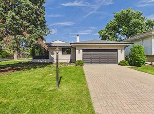 423 N Aldine Ave, Park Ridge, IL 60068