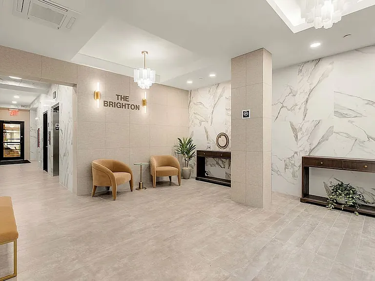 2833 Brighton 3 St #4C — Photo 8