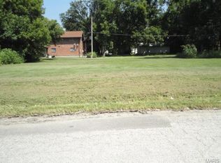 810 Benton St, Valley Park, MO