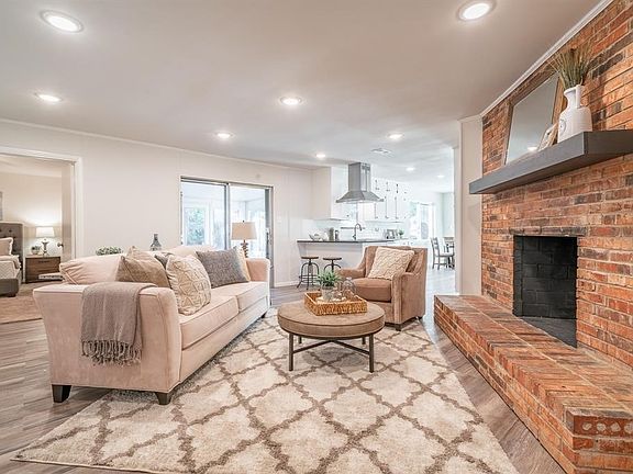 5th image of 7812 Pebbleford Rd